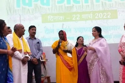 Jhansi Woman Digs Well in Village in Four Months, World Applauds