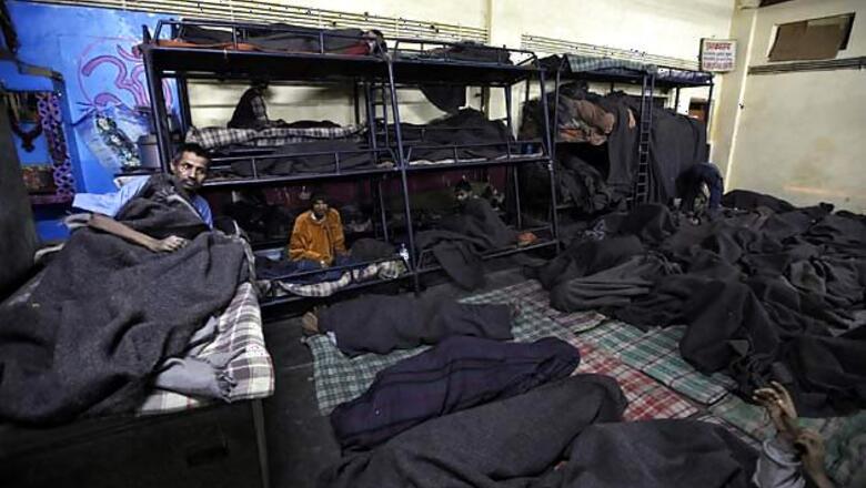 Bhopal Collector, BMC head take stock of night shelter facility
