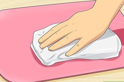 How to Clean Place Mats
