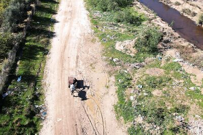Israel Closes Gaza Strip Stopping Palestinian Merchant, Workers Following Rocket Attacks