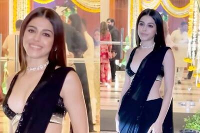 Alaya F Looks Smoking Hot In Very Glamorous Saree Paired With Sexy Bralette, Video Goes Viral