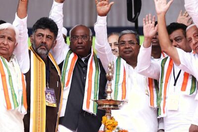 ‘3D Effects’ for Karnataka Polls: Congress Chief Kharge Adds New Dimension to DKS-Siddaramaiah Story