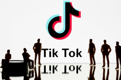Trump to Issue Order Blocking US Downloads Of TikTok and WeChat from Sunday, Say Officials