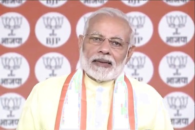 Modi Hits Out at 'Unholy' Mahagathbandhan, Calls It 'Tie-up of Rich Dynasties for Personal Survival'