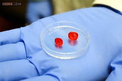 Scientists attempt to build a human heart with a 3D printer
