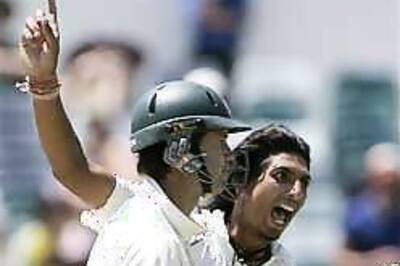 2nd Test: India in command, lead by 301 | Live score