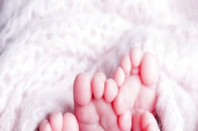 How to Take Care of Your Twins During The Initial Weeks