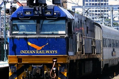 Pakistan: Engine of Samjhauta Express catches fire