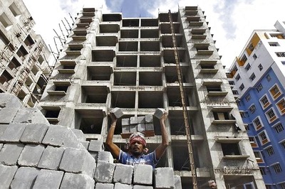 Naredco's Uttar Pradesh Wing to Give Jobs to State's 1 Lakh Labourers at Various Realty Sites