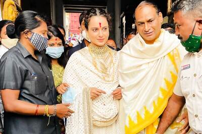 In Pics: Kangana Ranaut Looks Resplendent in Ethnic Wear As She Offers Prayers at Jagannath Temple