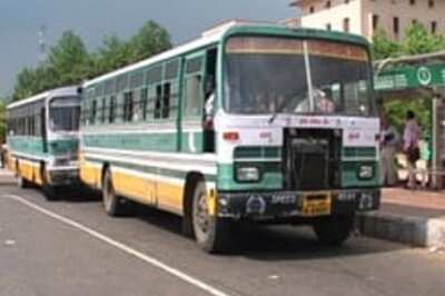 Delhi govt orders to keep off blueline buses for 2 days