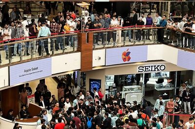 WATCH: Long Queues At Apple Saket Store In Delhi After Inauguration