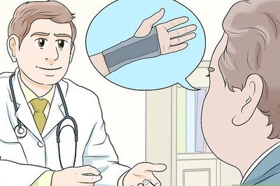 How to Wear a Wrist Splint