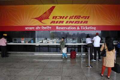 13 Flights Delayed at Mumbai Airport as Air India's Contract Staff Go on Strike Over Diwali Bonus