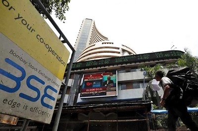 Sensex Soars to Month high, Best Weekly Show Since September