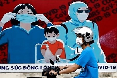 Vietnam PM says early Aug 'decisive time' to avert large-scale virus spread