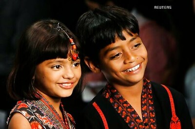 'Slumdog..' stars Rubina, Azhar to act in Hollywood movie