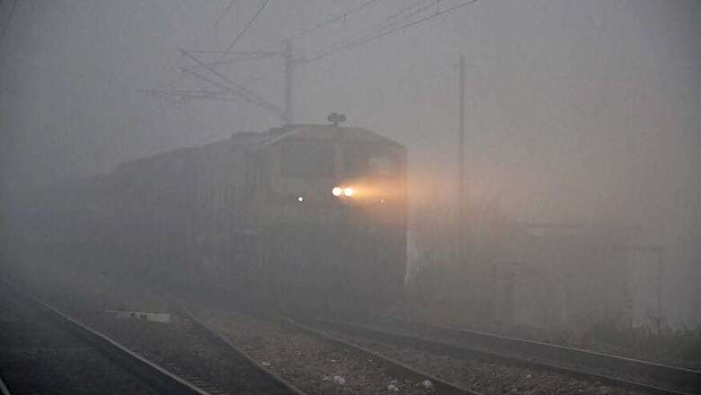 Dense Fog Blankets North India: 61 Trains Rescheduled, 7 Cancelled; Flight Operations Affected
