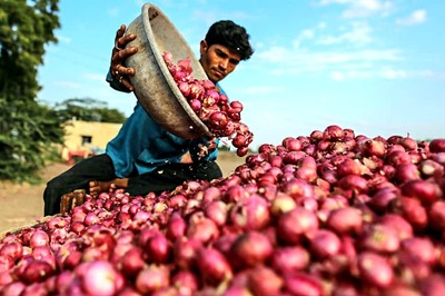 At Rs 60-70 a Kg, Onion, Tomato Prices Continue to Remain High in Delhi