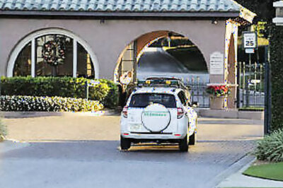 Police to talk to Tiger Woods about crash: CNN