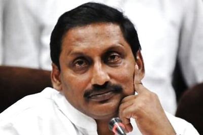 CBI probe: AP CM ignores SOS from 4 'tainted' ministers