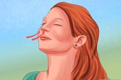 How to Keep a Horse Calm While Riding