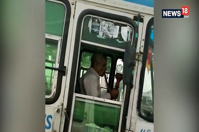 Viral Video Showing Haryana Bus Driver Smoking Hookah Lands Him in Trouble