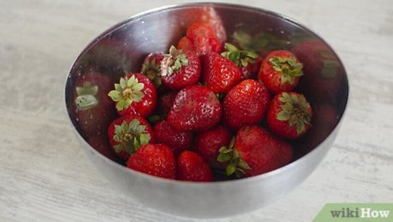 How to Freeze Strawberries