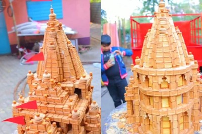 Ram Mandir Viral Video: Man Uses 20 Kg Parle-G Biscuits To Make Ayodhya Temple's Replica