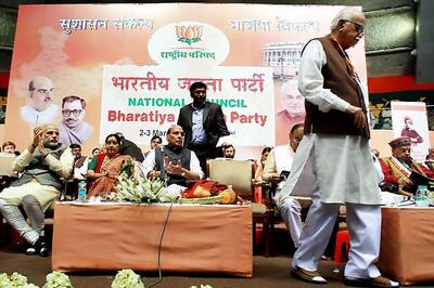 BJP leadership continues work as usual, Advani camp refuses to budge