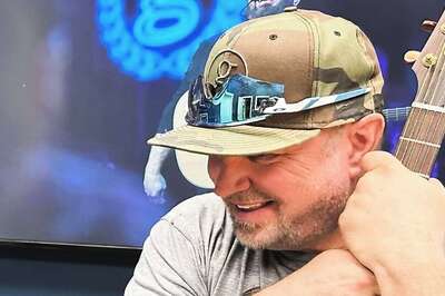 Garth Brooks Accused Of Making 'Threesome' Remarks Involving His Wife Trisha Yearwood: Report
