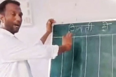This Teacher From Bihar’s Arrah Has Locals’ Attention For His Unique Study Methods
