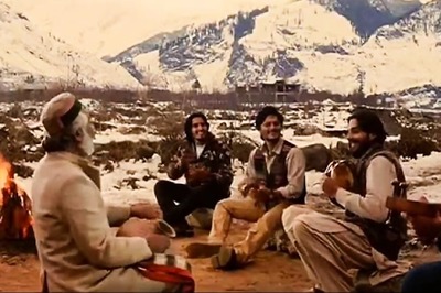 Gulzar's 'Maachis' Did Influence Voters' in 1990s, Say Experts