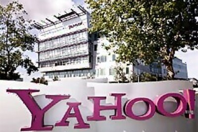 Yahoo! Hackers have a free for all