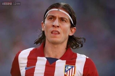 Chelsea confirm signing of defender Filipe Luis