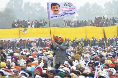AAP Promises to Dismantle Liquor Mafia, Raid-raj in Punjab if Elected