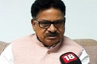 Sonia will decide on support to SP: Cong leader