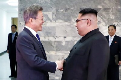 Leaders of Two Koreas Hold Surprise Meet as Trump Revives Hopes of Summit With Kim Jong