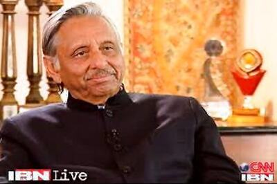 IAS officer Durga Nagpal's suspension unfortunate: Mani Shankar Aiyar