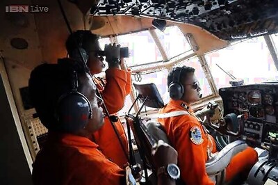 Indonesia expands search for missing AirAsia jet, US sends warship