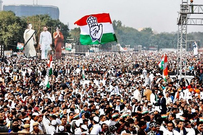 Bhopal Police Book 150 Congress Workers for 'Protesting without Permission' Outside EC Office