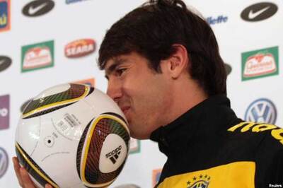 Kaka kisses controversial Jabulani ball