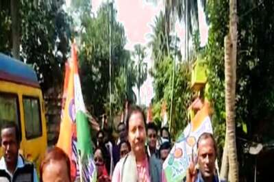 Ahead of Bengal Municipal Polls, Royal Descendant Dipendra Narayan Roy Visits Voters