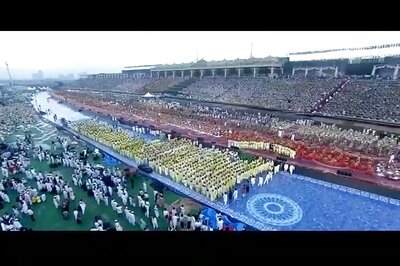 Ravi Shankar's blessings brought Kejriwal, PM Modi together: Congress