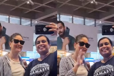 Kareena Kapoor Khan Happily Obliges A Fan With Selfie At Mumbai Airport, Video Goes Viral; Watch