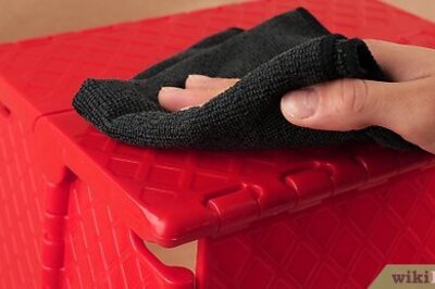 How to Paint Plastic Furniture