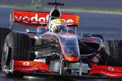 Female escorts to boost Singapore F1 race business