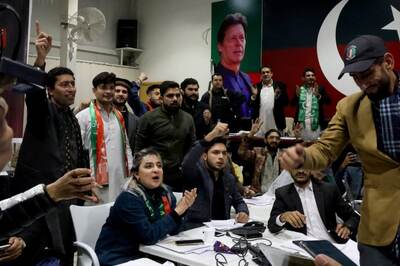 Imran Khan’s PTI Says It Will Go Solo, Form Govts in Centre, Provinces amid Reports of PPP, PML-N Alliance