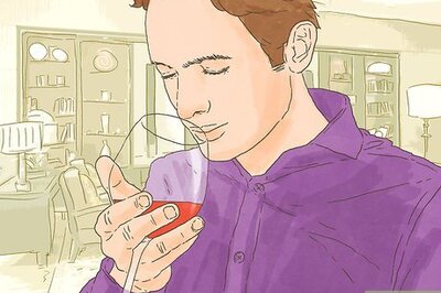 How to Become a Wine Sommelier