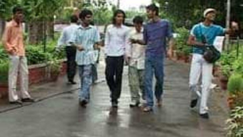 DU keeps option open for OBCs